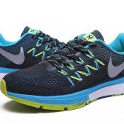 NIKE Air Zoom VOMERO 10