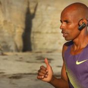 Ακούγοντας το σώμα ή ακούγοντας μουσική; Σχέση μεταξύ  απόδοσης και νοητικών στρατηγικών.