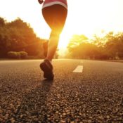 Έδαφος και ταχύτητα: πώς επηρεάζουν τον κίνδυνο τραυματισμού