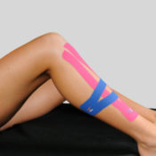 Kinesiology tape: τι δείχνουν οι έρευνες για τα πραγματικά της οφέλη