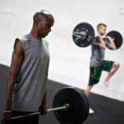 Βελτίωση της απόδοσης και της δρομικής οικονομίας με προπόνηση ενδυνάμωσης