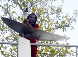 Αναψε η φλόγα του Μαραθωνίου, όλα έτοιμα για την 35η στάση