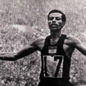 Δρομείς που αγαπήσαμε: Abebe Bikila, ο ξυπόλυτος πρίγκιπας