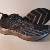 BROOKS Levitate 3
