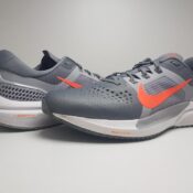 NIKE Air Zoom Vomero 15
