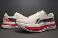 Li-Ning Red Hare 9 Ultra